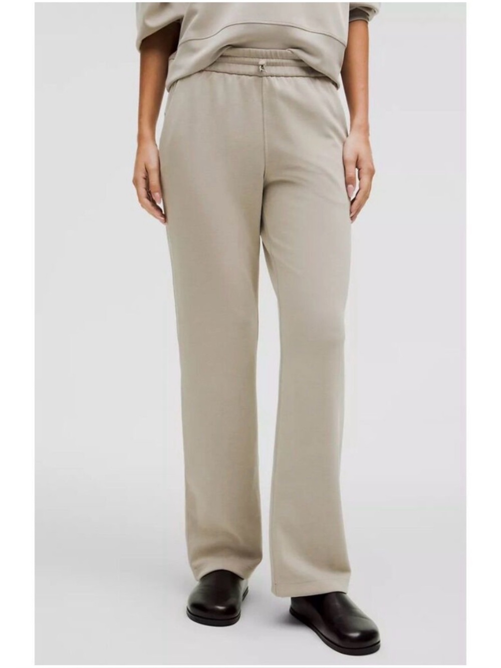 NWT lululemon softstreme high rise pant